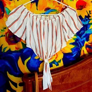 off the shoulder cropped shirt